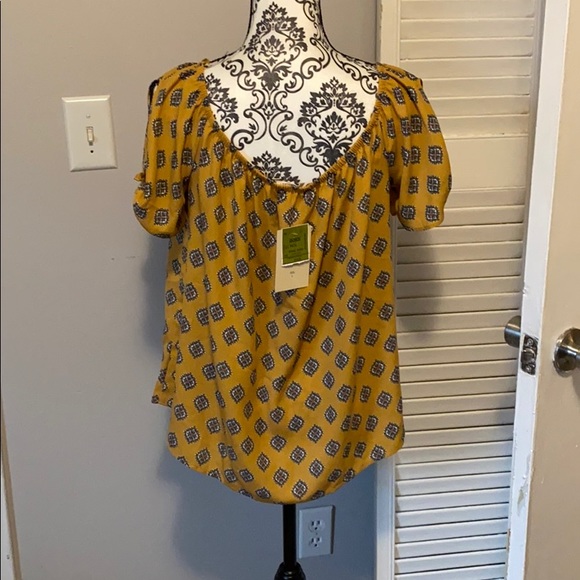 Pink Rose Blouse - Picture 2 of 7